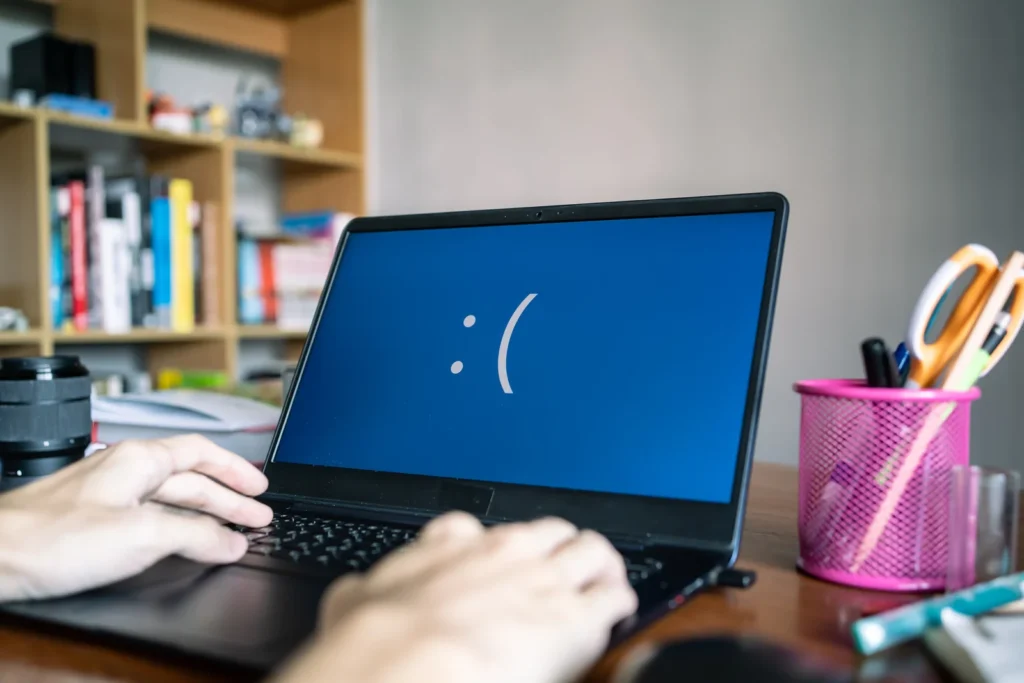 Laptop showing its blue screen when it has a system error